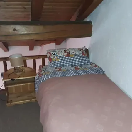 Tana Della Volpe 1 Apartment Gressan